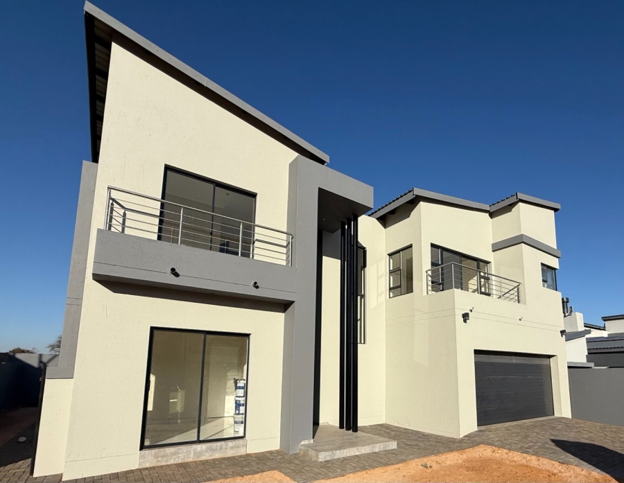 4 Bedroom Property for Sale in Melodie North West